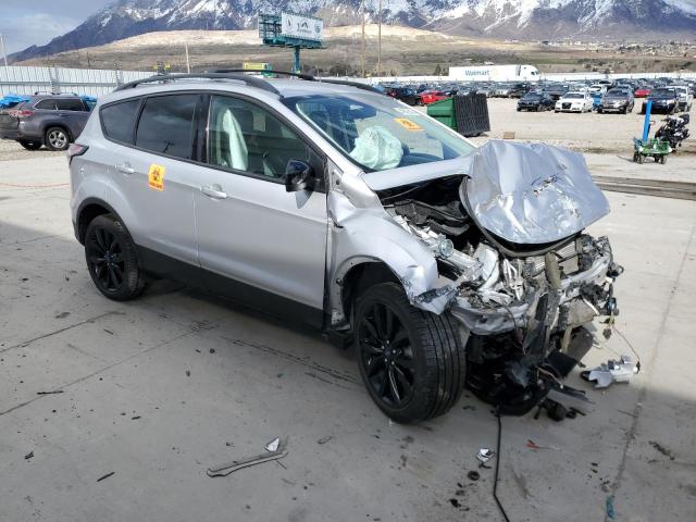 Photo 4 from auction – 2018 FORD ESCAPE SE with VIN 1FMCU9GD4JUD37193