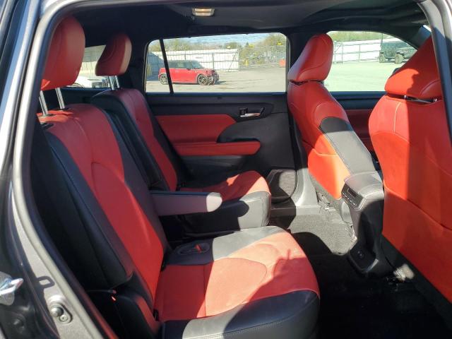 Photo 11 from auction – 2021 TOYOTA HIGHLANDER with VIN 5TDJZRBHXMS136849