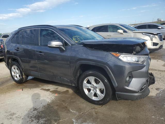 Photo 4 from auction – 2019 TOYOTA RAV4 XLE with VIN JTMW1RFV4KD030824