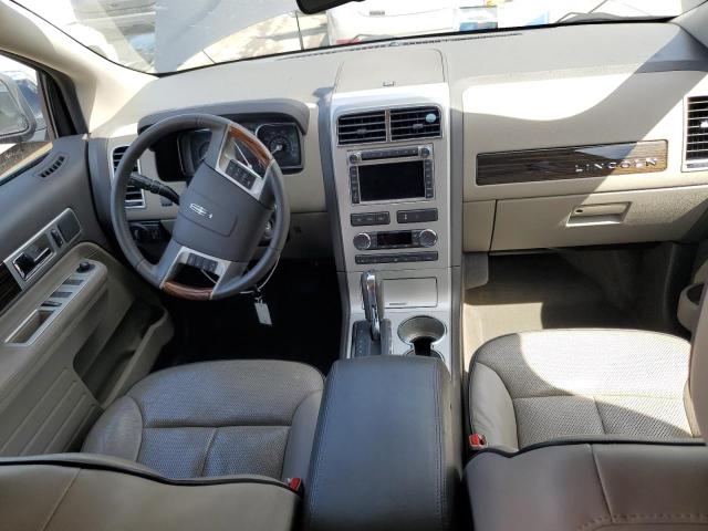 Zdjęcie 8 z aukcji – 2010 LINCOLN MKX z VIN 2LMDJ6JC6ABJ28348