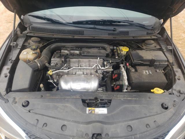 Photo 11 from auction – 2016 CHRYSLER 200 LX with VIN 1C3CCCFB3GN189033
