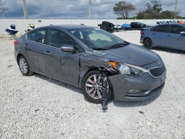 Foto 4 de la subasta – 2015 KIA FORTE EX con VIN KNAFX4A85F5344711