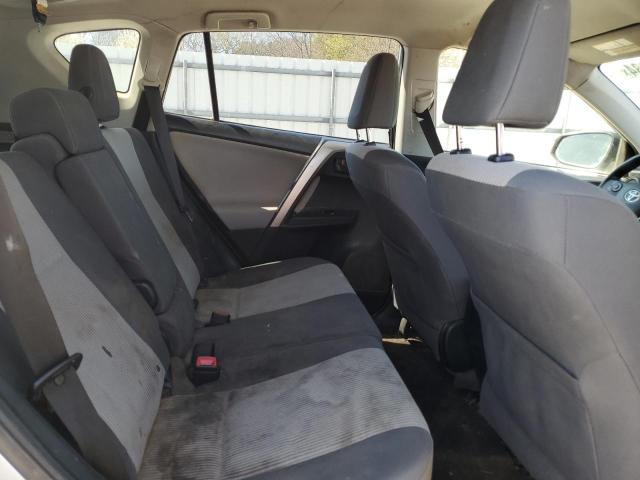Photo 11 from auction – 2015 TOYOTA RAV4 LE with VIN JTMBFREV5FJ040223