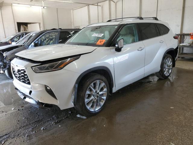 TOYOTA HIGHLANDER 2023 with VIN 5TDKDRBH2PS022836 - Photo from auction