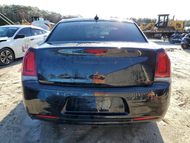 Photo 6 from auction – 2019 CHRYSLER 300 S with VIN 2C3CCABG3KH697655