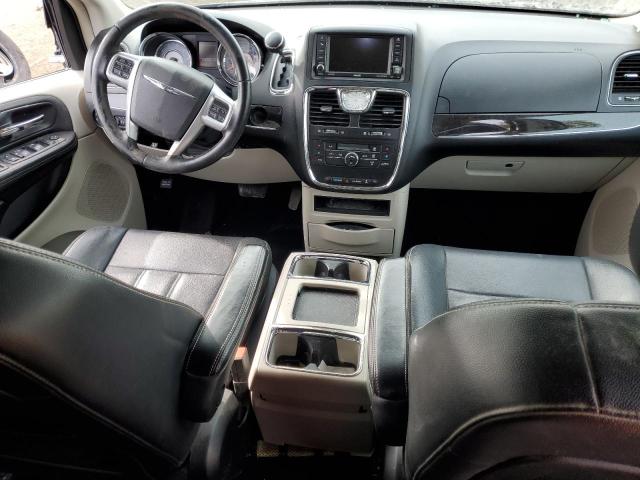 Photo 8 from auction – 2013 CHRYSLER TOWN & COU with VIN 2C4RC1BG2DR670126