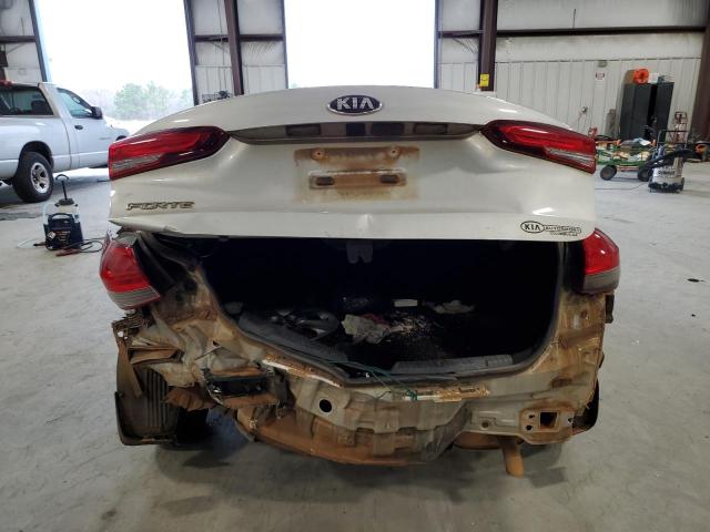 Photo 6 from auction – 2017 KIA FORTE LX with VIN 3KPFK4A79HE114458