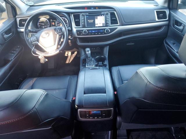 Photo 8 from auction – 2017 TOYOTA HIGHLANDER with VIN 5TDJZRFH6HS439742