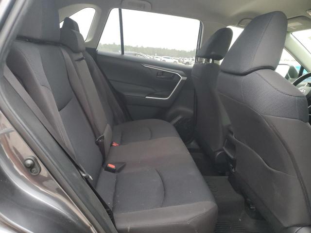 Photo 10 from auction – 2020 TOYOTA RAV4 LE with VIN JTMF1RFV7LD062913