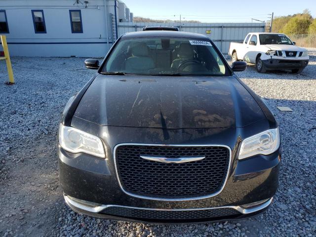 Photo 5 from auction – 2017 CHRYSLER 300 LIMITE with VIN 2C3CCAAG3HH521618