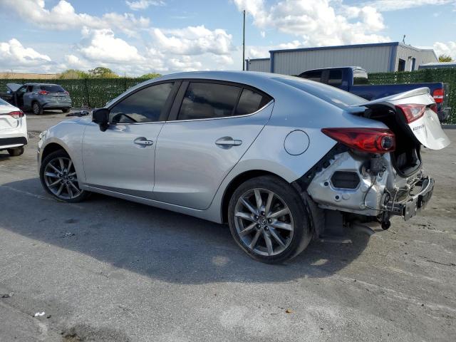 Photo 2 from auction – 2018 MAZDA 3 TOURING with VIN 3MZBN1V30JM175704
