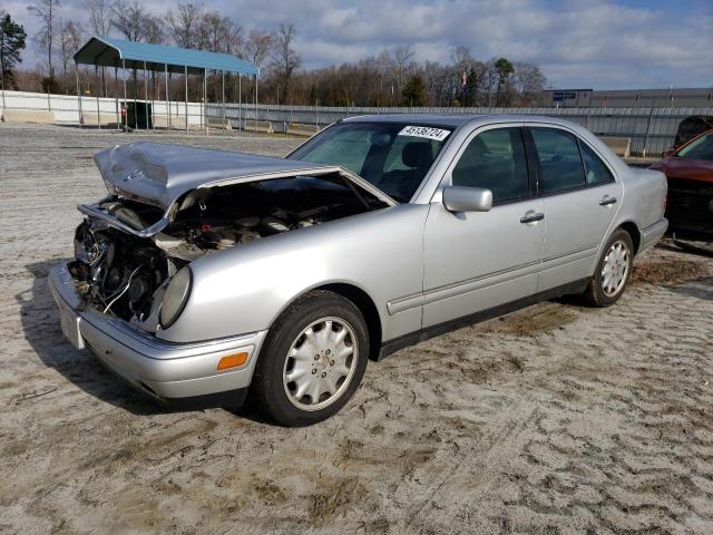 MERCEDES-BENZ E 320 1997 with VIN WDBJF55F7VA388485 - Photo from auction