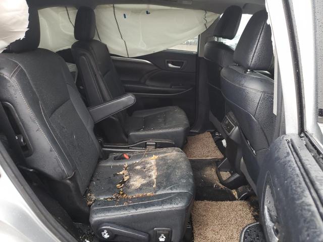 Photo 10 from auction – 2018 TOYOTA HIGHLANDER with VIN 5TDDZRFH8JS491019
