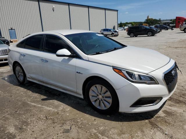 Photo 4 from auction – 2016 HYUNDAI SONATA HYB with VIN KMHE24L16GA032995