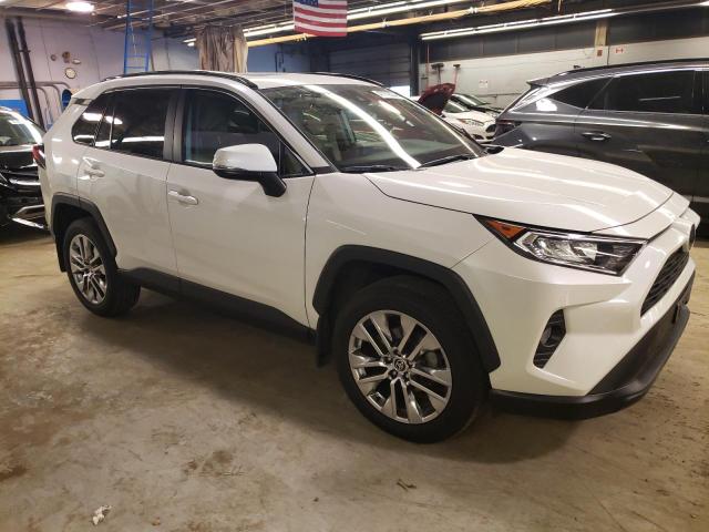 Photo 4 from auction – 2021 TOYOTA RAV 4 with VIN 2T3A1RFV4MW180755