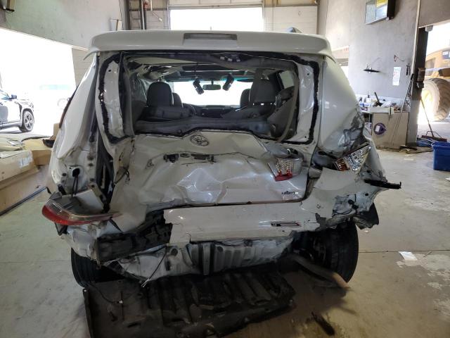 Photo 6 from auction – 2011 TOYOTA SIENNA XLE with VIN 5TDYK3DC9BS027068