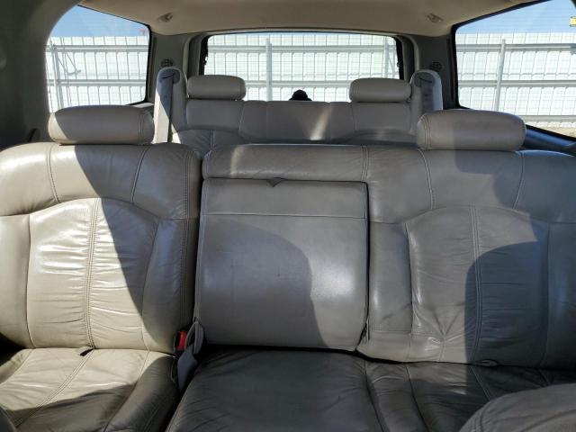 Photo 10 from auction – 2002 CHEVROLET SUBURBAN C with VIN 3GNEC16TX2G304947