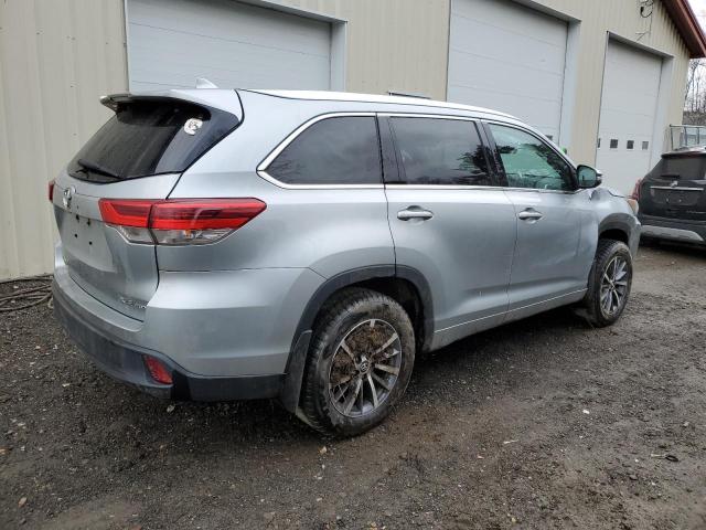 Photo 3 from auction – 2018 TOYOTA HIGHLANDER with VIN 5TDJZRFH7JS496666