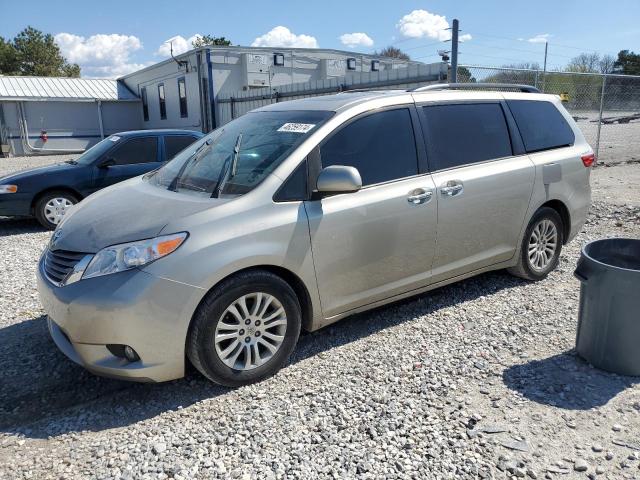TOYOTA SIENNA XLE 2015 with VIN 5TDYK3DC3FS573497 - Photo from auction