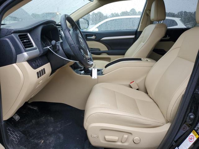 Photo 7 from auction – 2019 TOYOTA HIGHLANDER with VIN 5TDKZRFH4KS356404