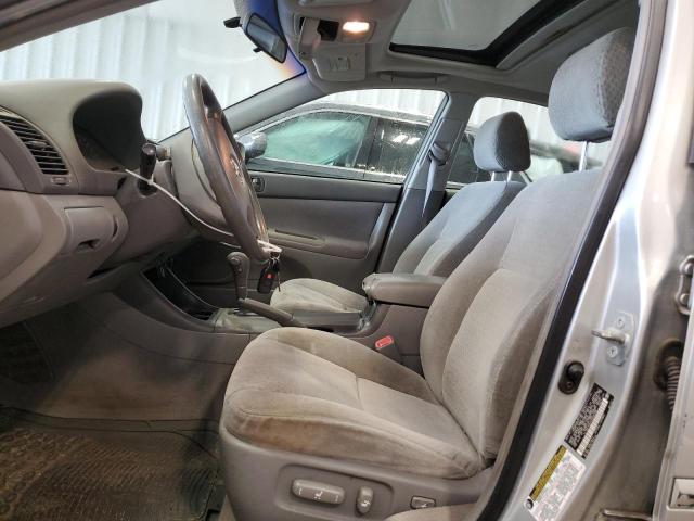 Photo 7 from auction – 2004 TOYOTA CAMRY LE with VIN 4T1BE32K44U928186