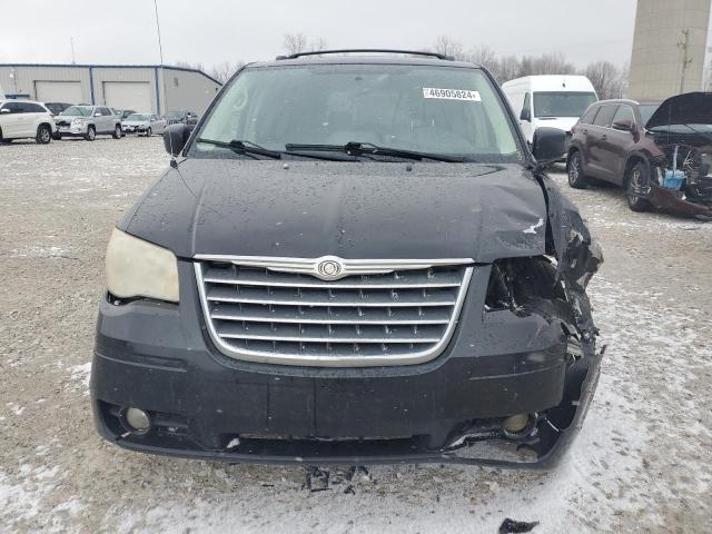 Photo 5 from auction – 2010 CHRYSLER TOWN & COU with VIN 2A4RR8D17AR451765