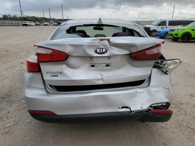 Photo 6 from auction – 2015 KIA FORTE LX with VIN KNAFX4A67F5384576