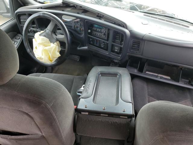 Photo 8 from auction – 2003 CHEVROLET SILVERADO with VIN 2GCEC19V731247767