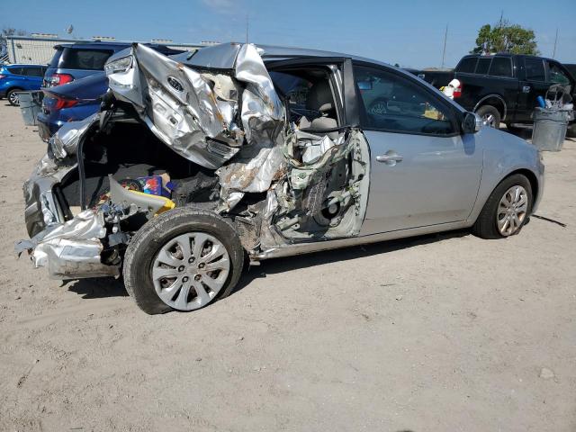 Photo 3 from auction – 2010 KIA FORTE EX with VIN KNAFU4A27A5098371