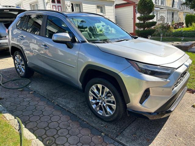 TOYOTA RAV4 LIMIT 2022 with VIN 2T3N1RFV4NW326431 - Photo from auction