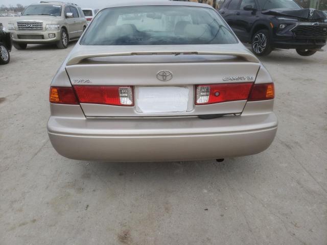 Photo 6 from auction – 2001 TOYOTA CAMRY CE with VIN 4T1BG22K71U817549