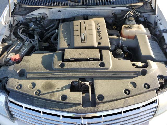 Photo 11 from auction – 2011 LINCOLN NAVIGATOR with VIN 5LMJJ2J58BEJ10140