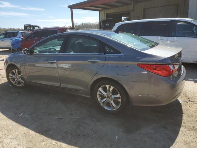 Photo 2 from auction – 2013 HYUNDAI SONATA SE with VIN 5NPEC4AC4DH597627