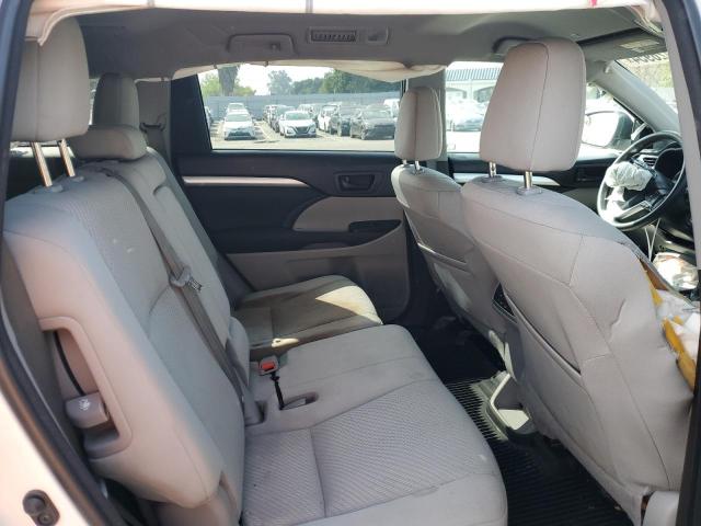 Photo 11 from auction – 2018 TOYOTA HIGHLANDER with VIN 5TDZARFH1JS041760