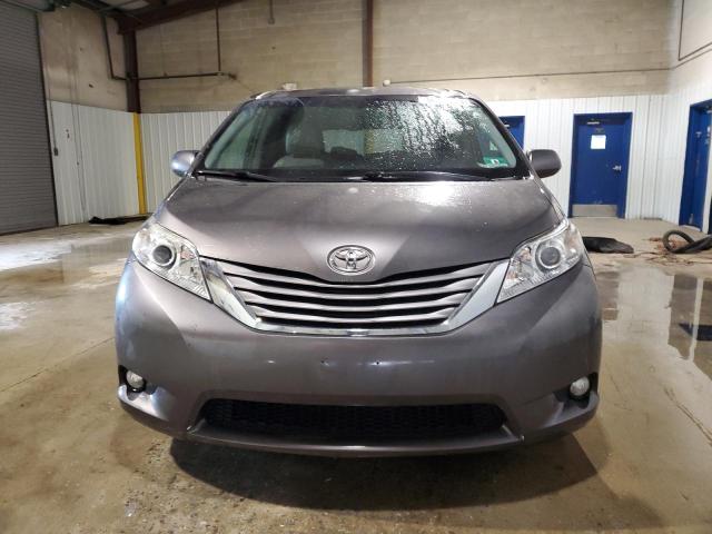 Photo 5 from auction – 2017 TOYOTA SIENNA XLE with VIN 5TDYZ3DC3HS879386