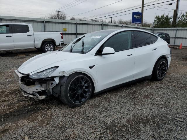 TESLA MODEL Y 2022 with VIN 7SAYGDEEXNF438546 - Photo from auction