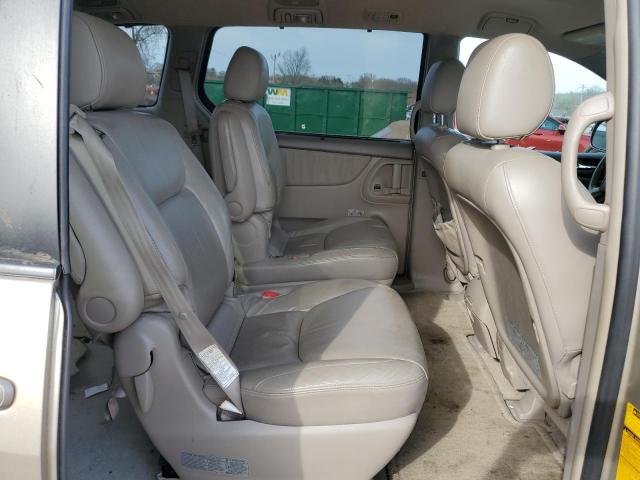 Photo 10 from auction – 2004 TOYOTA SIENNA XLE with VIN 5TDBA22C24S009097