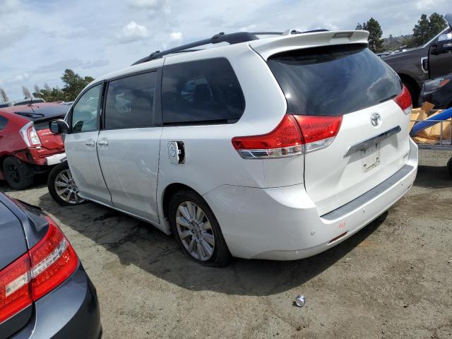 Photo 2 from auction – 2011 TOYOTA SIENNA XLE with VIN 5TDYK3DC5BS039802