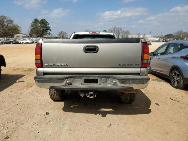 Photo 6 from auction – 2000 CHEVROLET SILVERADO with VIN 1GCGK24UXYE366953