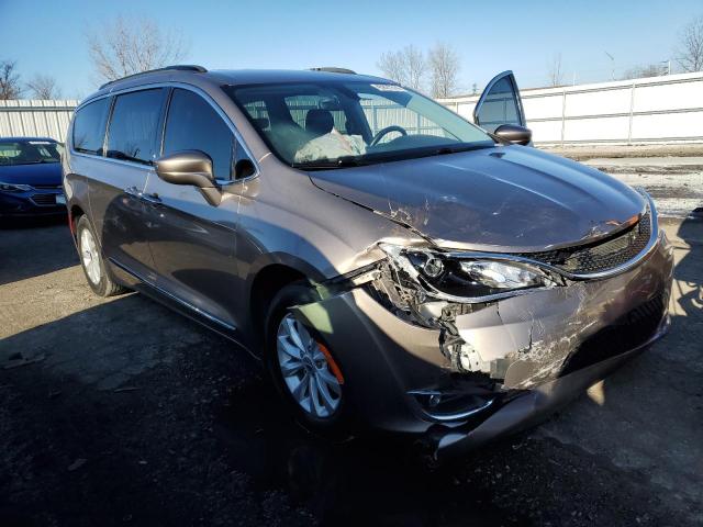 Photo 4 from auction – 2017 CHRYSLER PACIFICA T with VIN 2C4RC1BG8HR535965