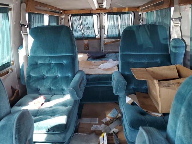 Photo 10 from auction – 1994 CHEVROLET C20 VAN with VIN 1GBEG25K4RF134757
