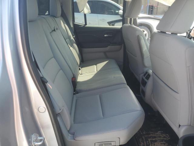 Photo 10 from auction – 2018 HONDA RIDGELINE with VIN 5FPYK3F53JB003115