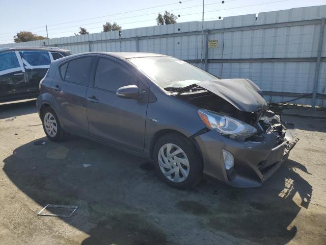 Photo 4 from auction – 2015 TOYOTA PRIUS C with VIN JTDKDTB39F1580325