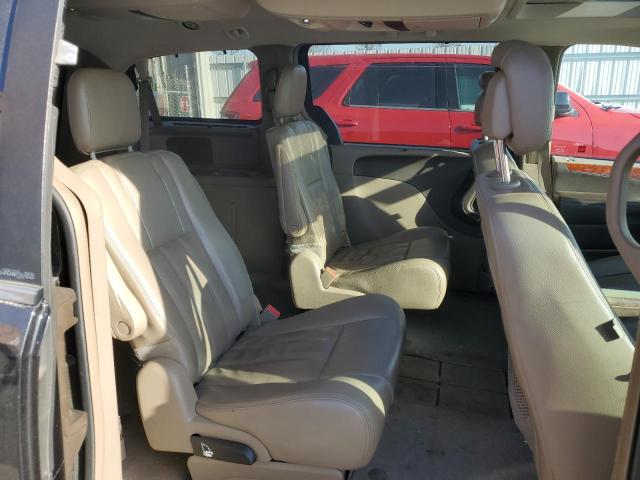 Photo 10 from auction – 2013 CHRYSLER TOWN & COU with VIN 2C4RC1CG3DR589585