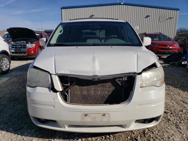 Photo 5 from auction – 2010 CHRYSLER TOWN & COU with VIN 2A4RR5D17AR212344