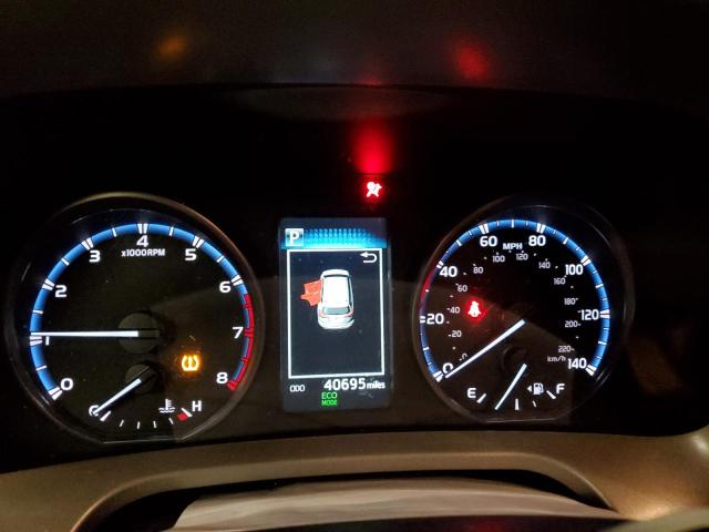 Photo 9 from auction – 2017 TOYOTA RAV4 LE with VIN 2T3BFREV2HW643005