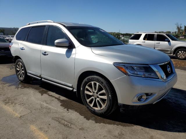 Photo 4 from auction – 2016 NISSAN PATHFINDER with VIN 5N1AR2MN4GC605879
