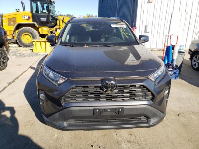 Photo 5 from auction – 2019 TOYOTA RAV4 XLE with VIN 2T3W1RFV8KC020754