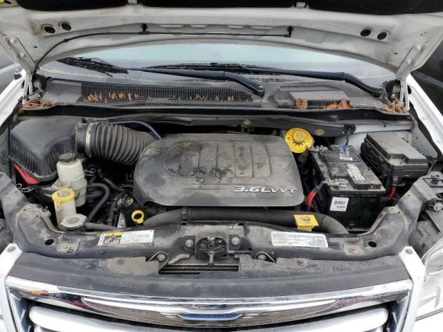 Photo 12 from auction – 2016 CHRYSLER TOWN & COU with VIN 2C4RC1BG1GR111851