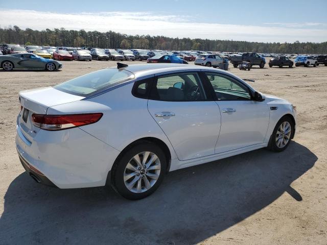 Photo 3 from auction – 2017 KIA OPTIMA EX with VIN 5XXGU4L35HG171983